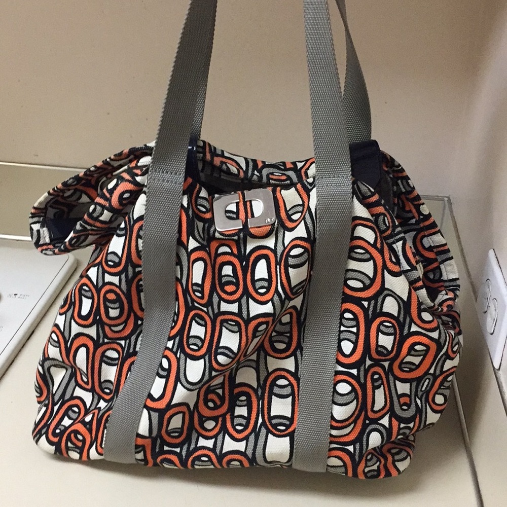 Diane Von Furstenberg tote
